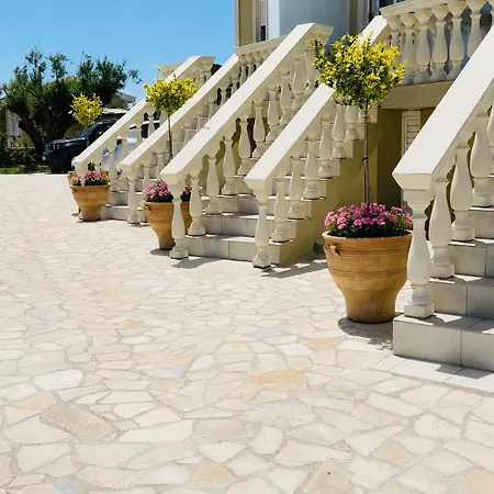 Solomos Apartment *